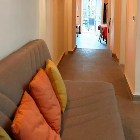 Domus Petrucci With Terrace * Nápoles