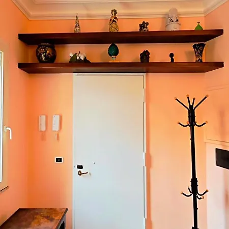 Domus Petrucci With Terrace Nápoles